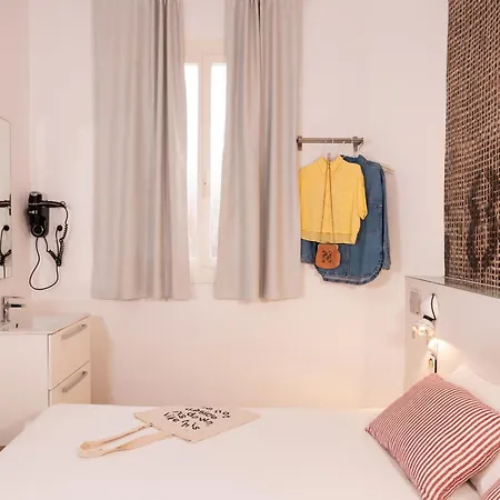 Chic & Basic Tallers Gæstehus Barcelona