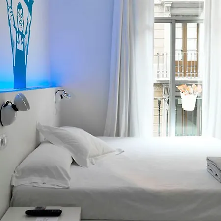 Chic & Basic Tallers Gæstehus