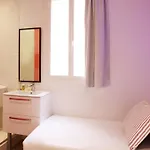Casa de hóspedes Chic & Basic Tallers 3*