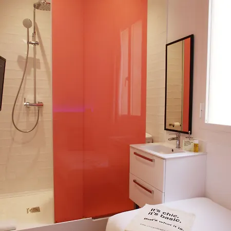 Guest house Chic & Basic Tallers Barcelona