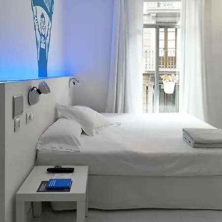 Chic & Basic Tallers 3* Barcelona