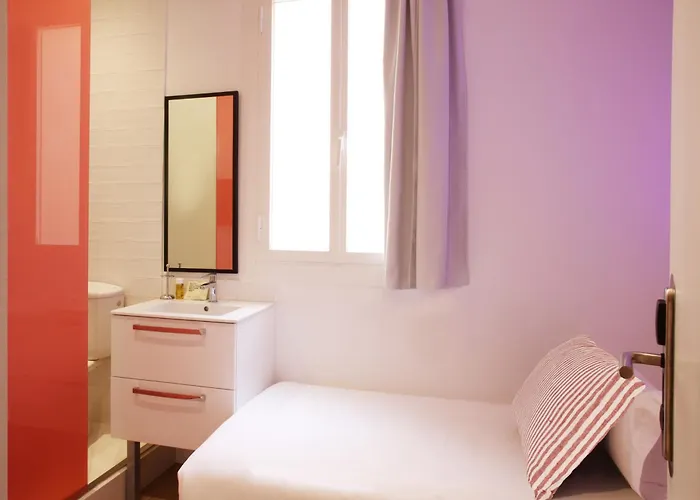 Πανσιόν Chic & Basic Tallers 3*