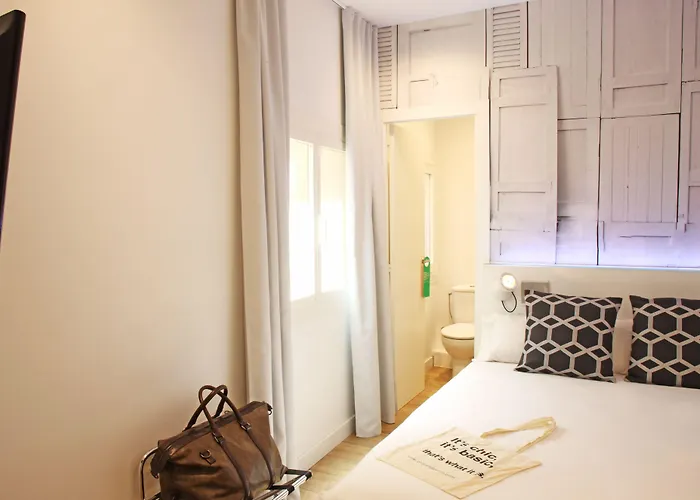 Pensjonat Chic & Basic Tallers 3*