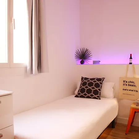 Vendégház Chic & Basic Tallers Barcelona